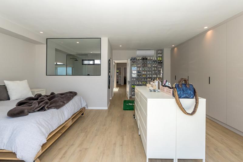 3 Bedroom Property for Sale in Camps Bay Western Cape